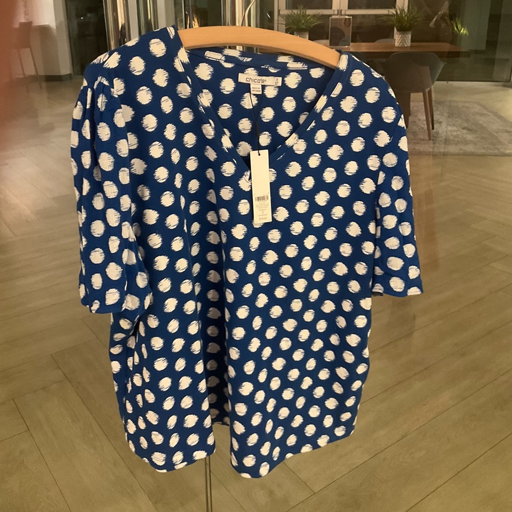 Chico's Royal Blue and White Polka Dot V-Neck Cotton Top Size 3=16